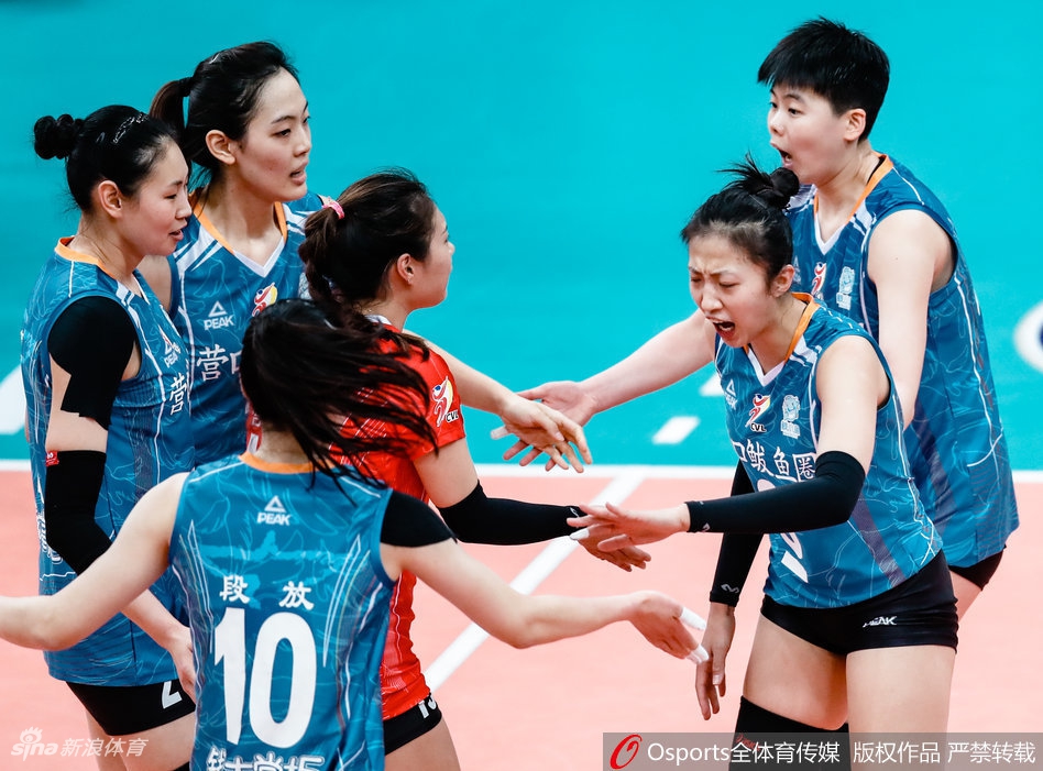 排超八强战北京汽车3-2辽宁女排