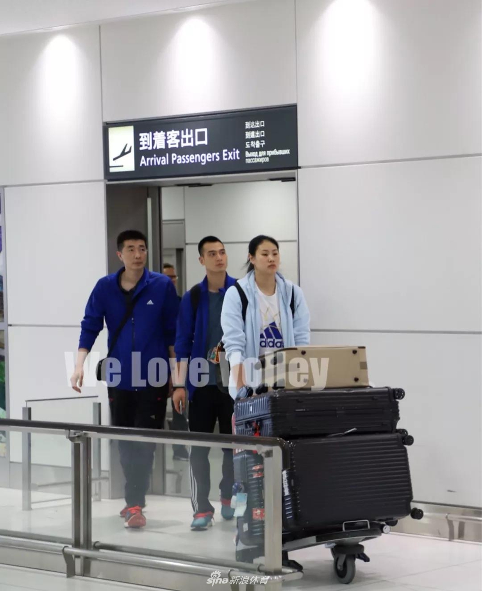 中国女排抵达日本火速开练