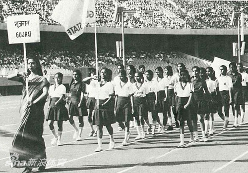 1982年第9届新德里亚运会代表队入场