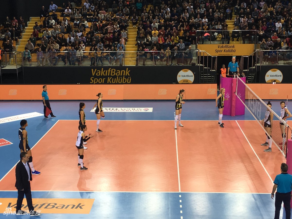 朱婷17分瓦基弗3-0费内巴切