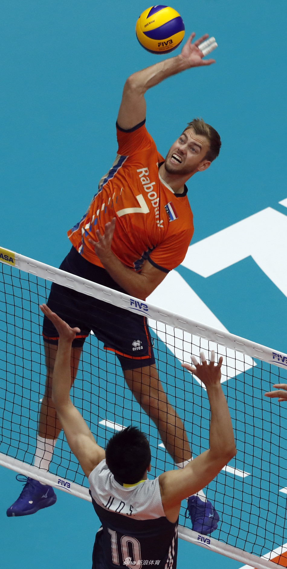 世锦赛中国男排1-3荷兰遭两连败