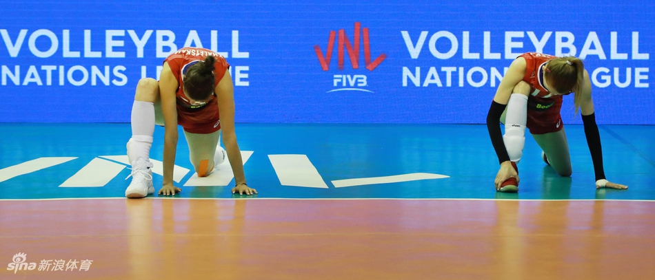 中国女排二队1-3俄罗斯青年军