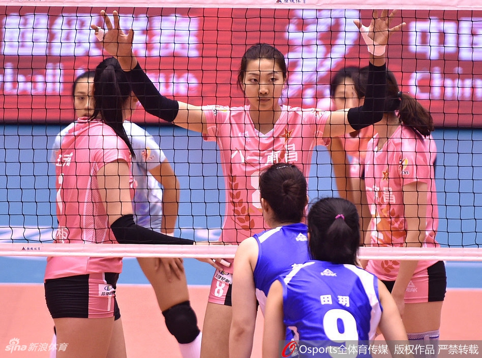 排超精英赛八一女排3:1广东女排