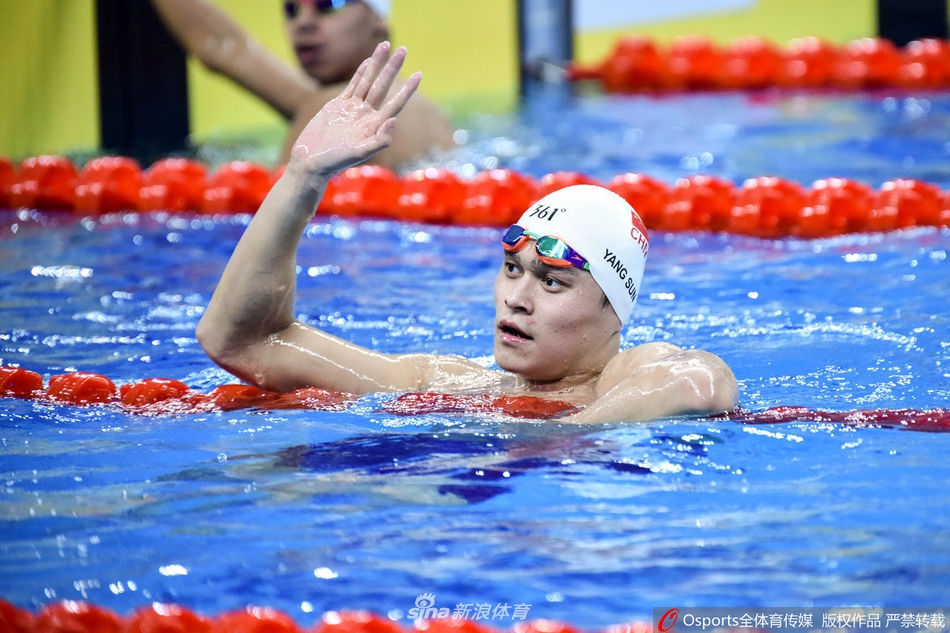 冠军赛1500米自孙杨顺晋级半决赛