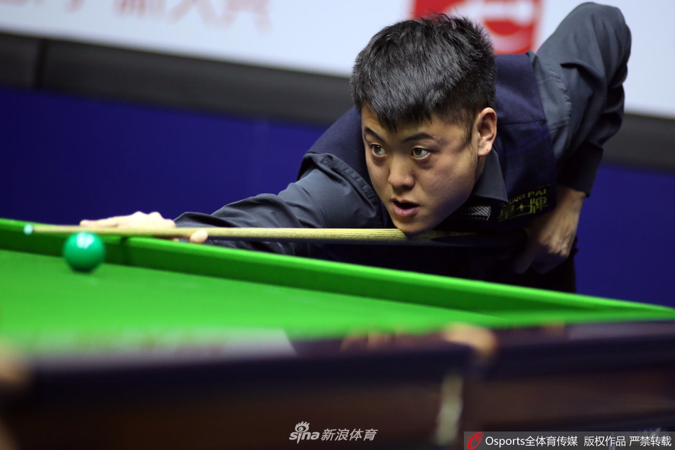 中国赛第2轮：梁文博6-5斯泰德曼