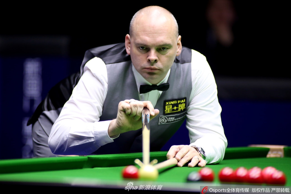 中国赛第2轮：宾汉姆6-3艾伯顿