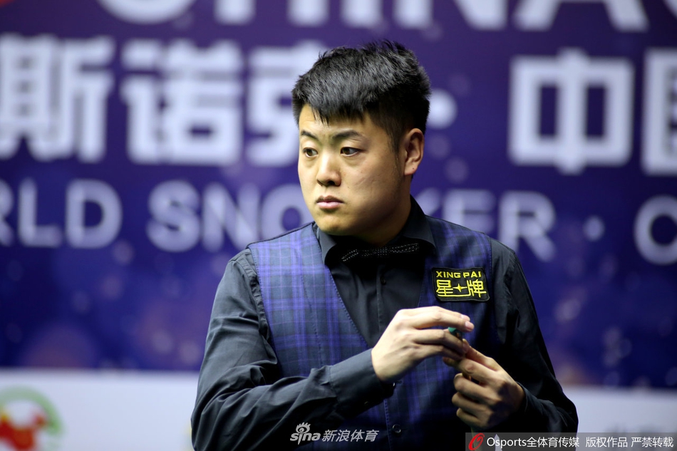 中国赛第2轮：梁文博6-5斯泰德曼