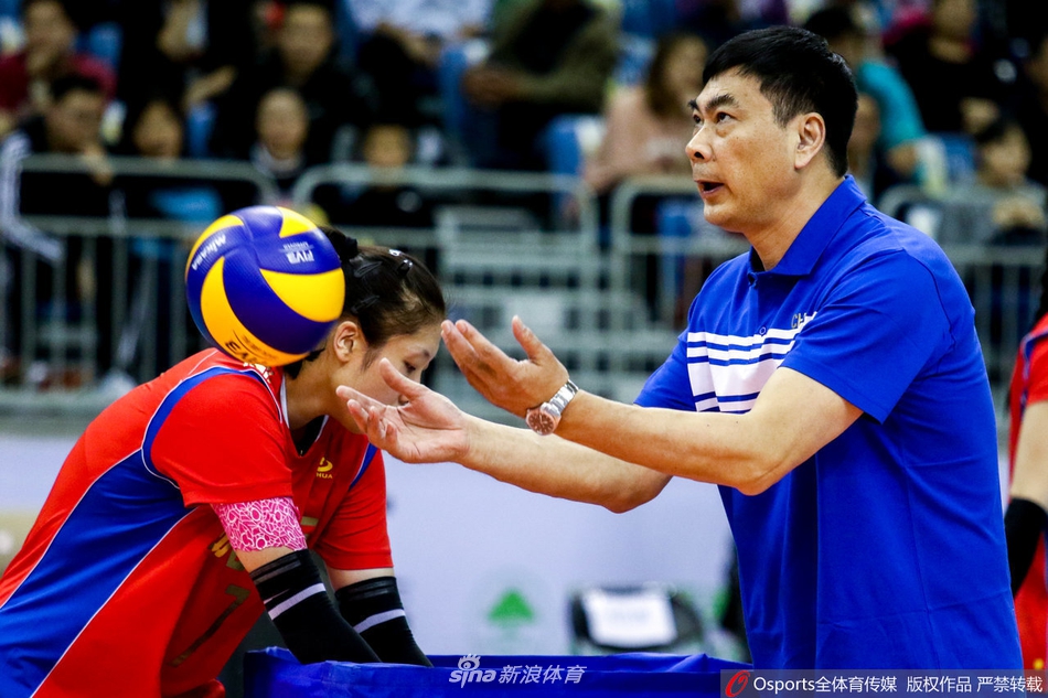 2019女排亚俱杯中国3-0中国香港