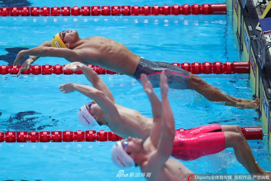 世锦赛200仰徐嘉余晋级半决赛