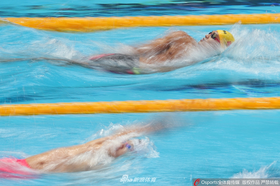 世锦赛200仰徐嘉余晋级半决赛