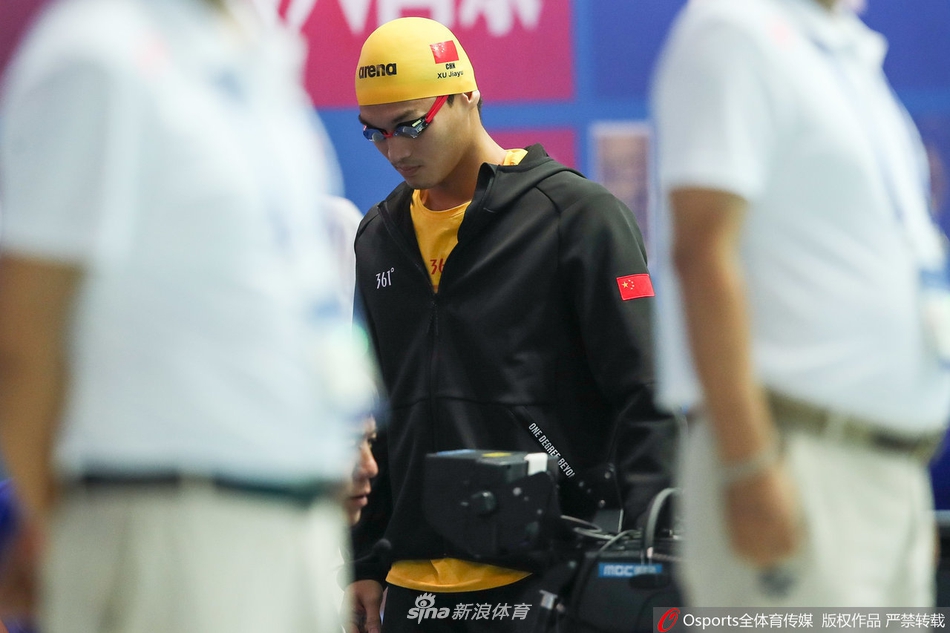 世锦赛50仰徐嘉余晋级半决赛