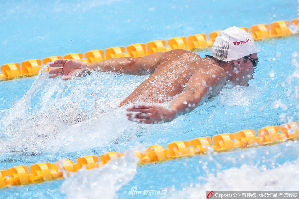 世锦赛男子4x100混接力中国队挺进决赛