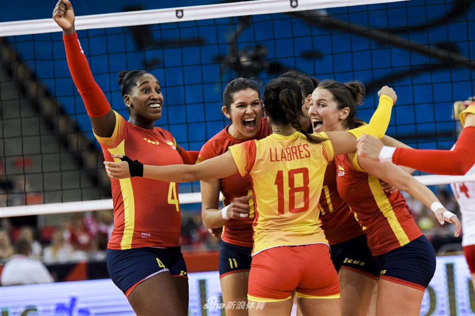 女排欧锦赛波兰3-0西班牙进八强