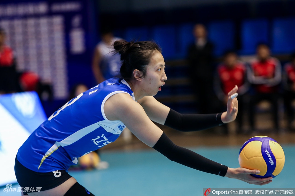 排超联赛辽宁女排3-1逆转云南