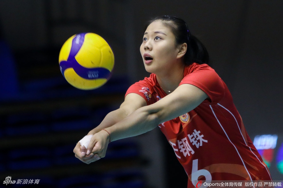 排超联赛辽宁女排0-3江苏女排