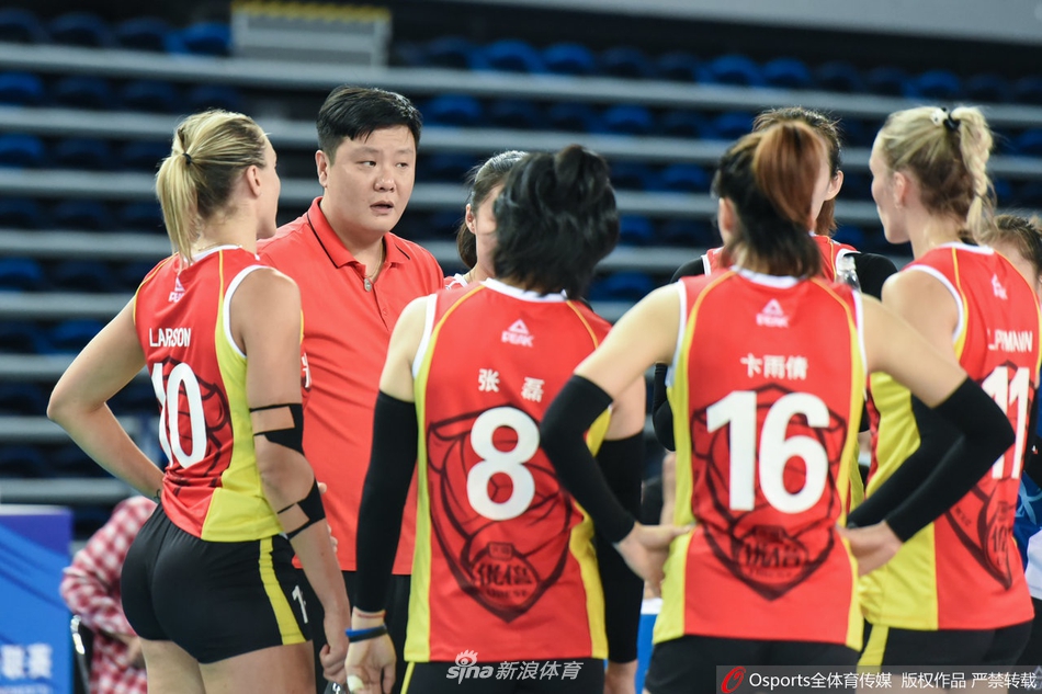 排超上海女排3-2绝地逆转辽宁