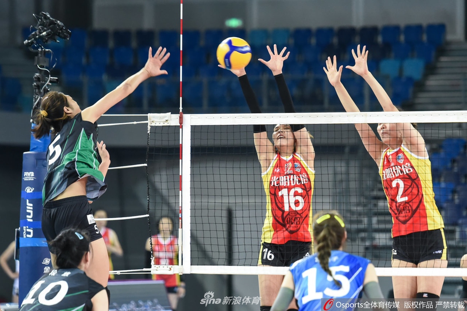 排超上海女排3-2绝地逆转辽宁