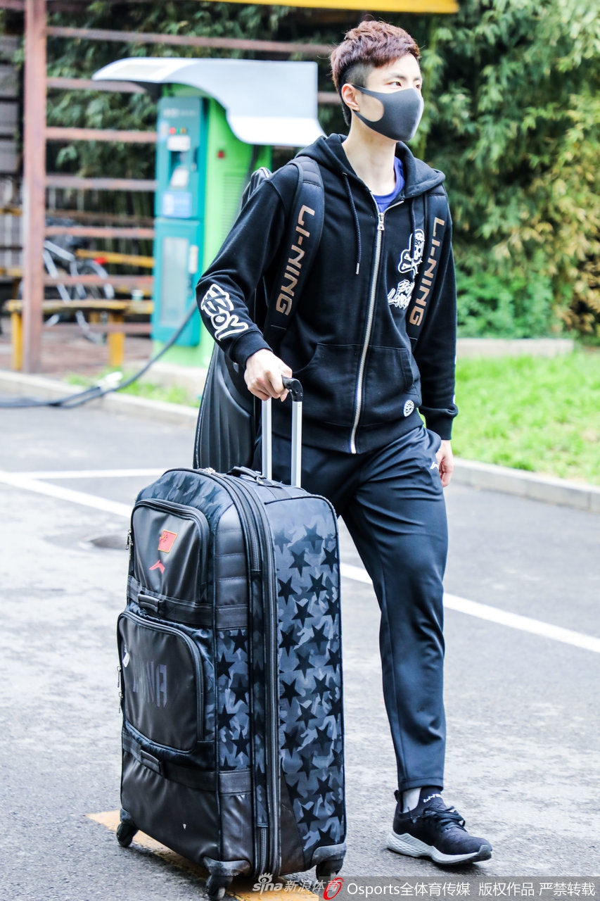 中国羽毛球队出征亚锦赛