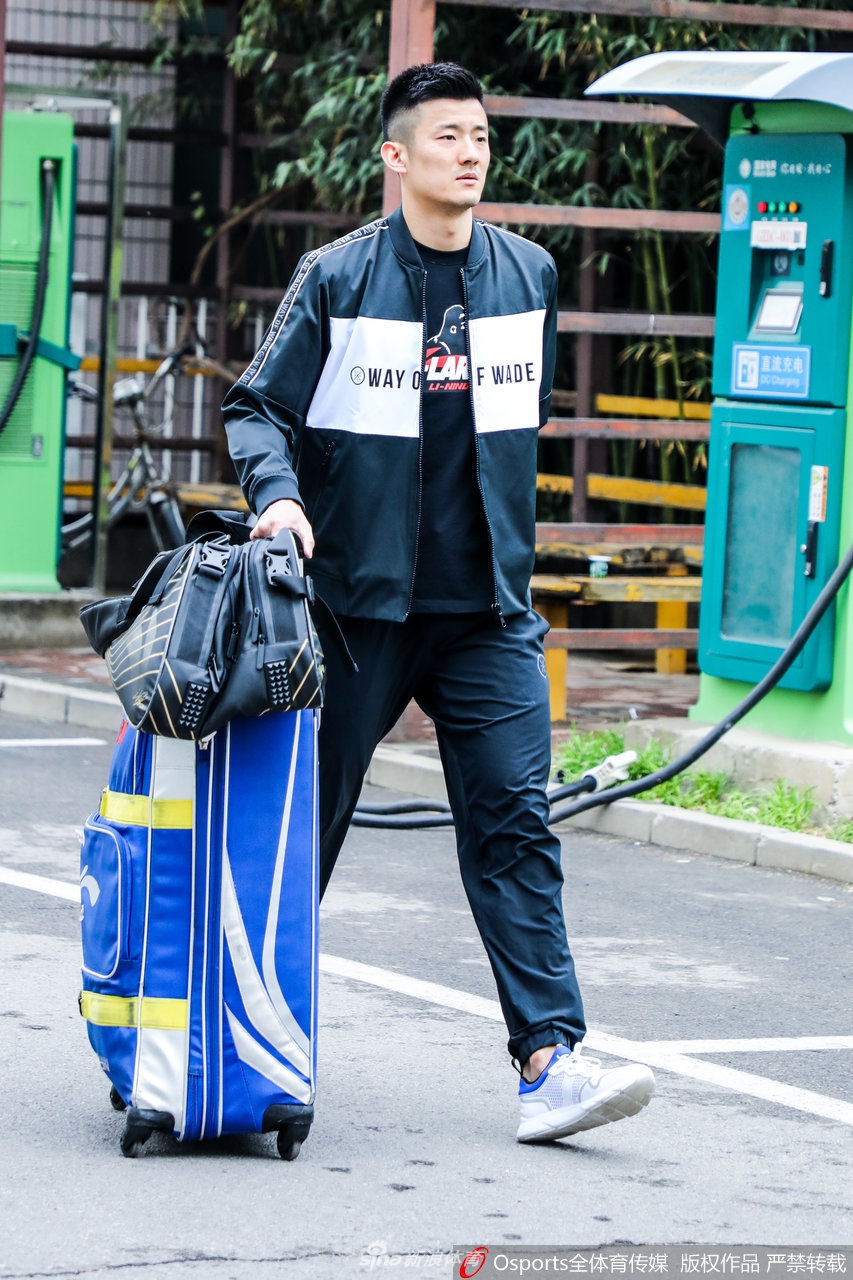 中国羽毛球队出征亚锦赛