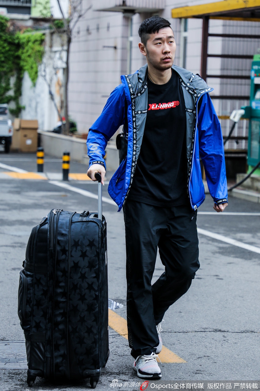 中国羽毛球队出征亚锦赛