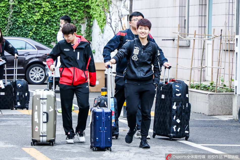 中国羽毛球队出征亚锦赛