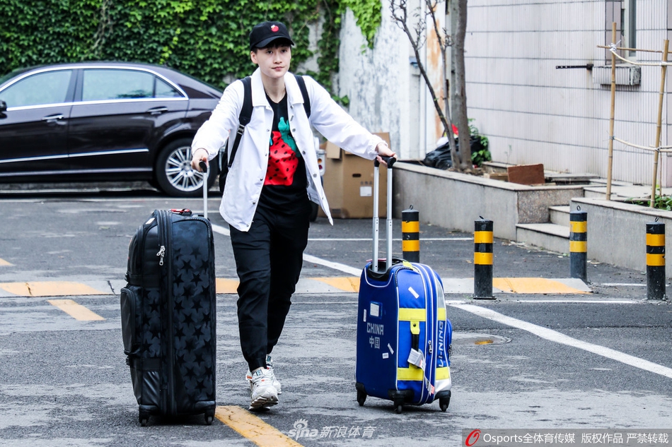 中国羽毛球队出征亚锦赛