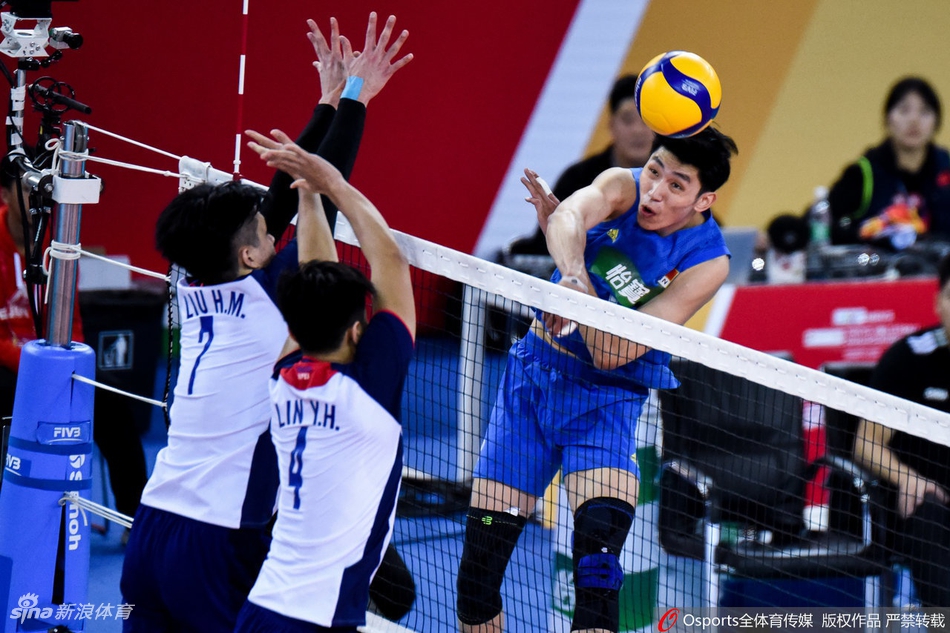 奥运资格赛中国男排3-2中国台北