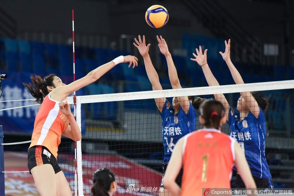朱婷出战!排超天津女排2-3江苏女排