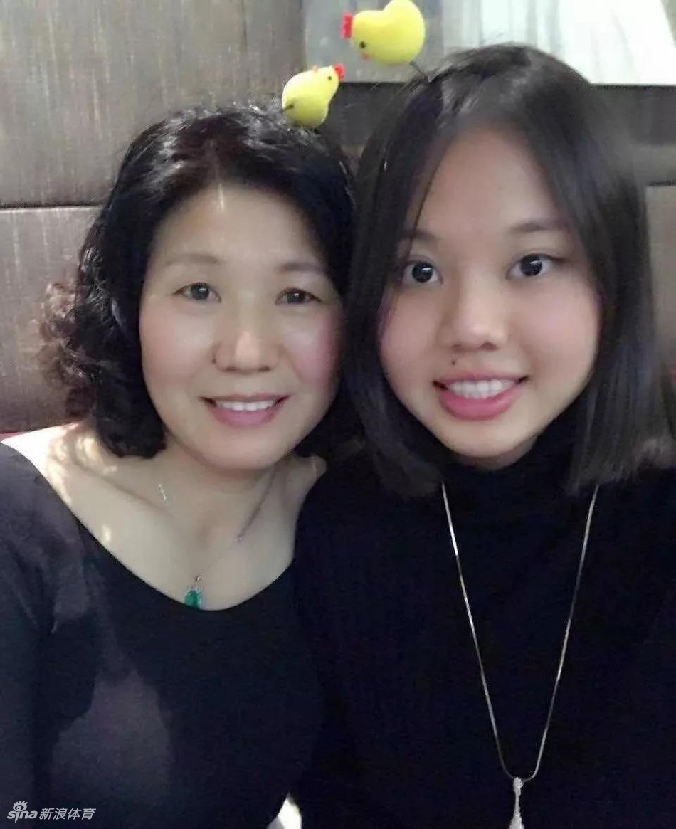 母亲节|再高挑的身材 在你身边永远是孩子