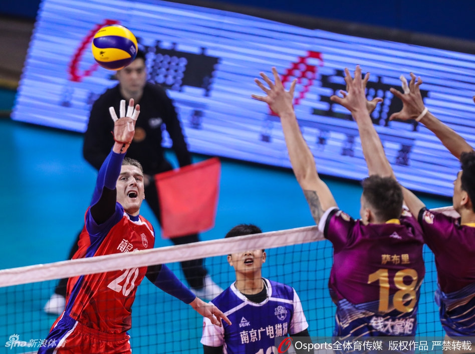男排联赛半决赛首回合上海3-1江苏