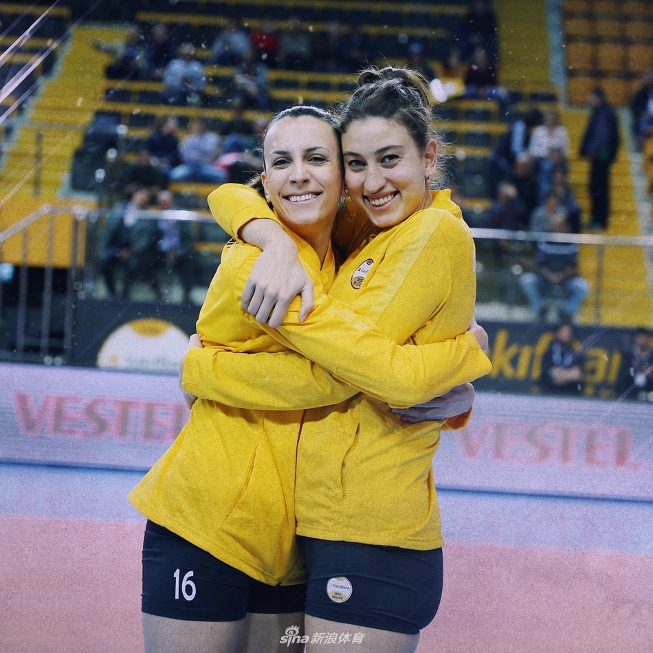 朱婷17分瓦基弗银行3-0莫斯科