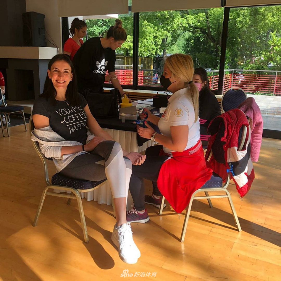 塞尔维亚女排16人集训大名单