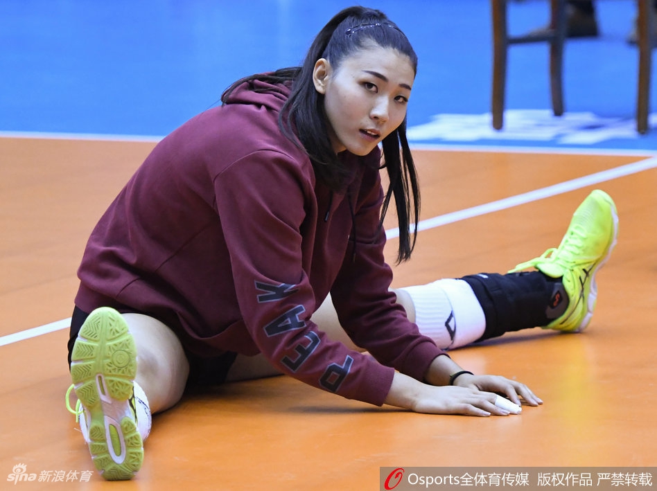 排超8强战北汽女排1-3山东女排