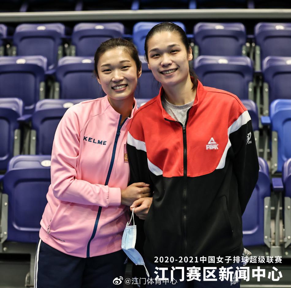 中国女排超级联赛训练日众国手亮相