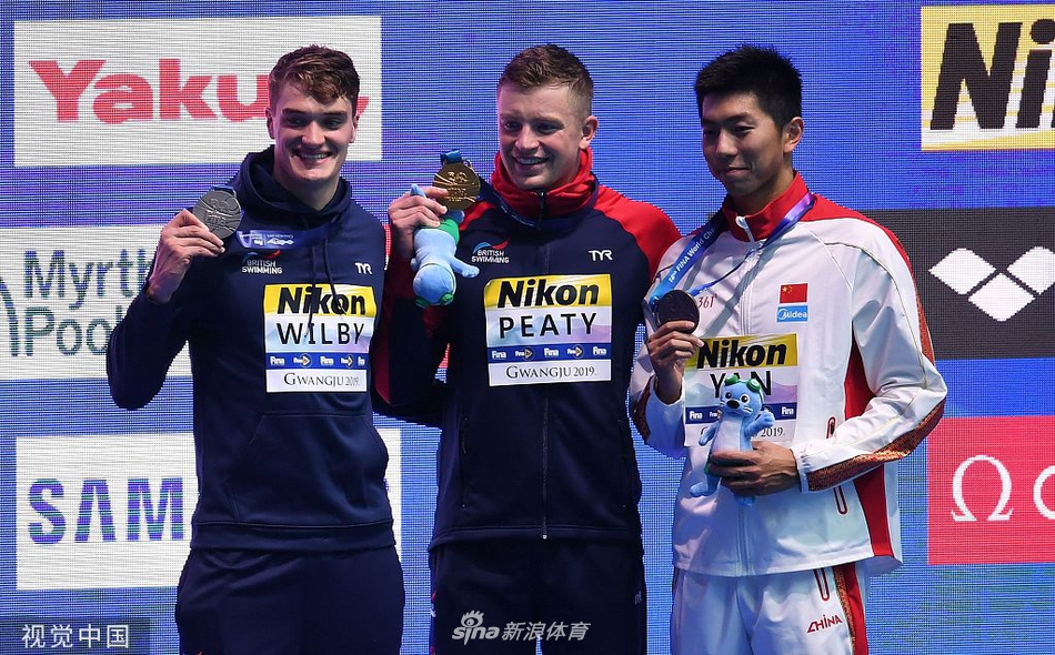 世锦赛100蛙皮蒂夺冠闫子贝第3