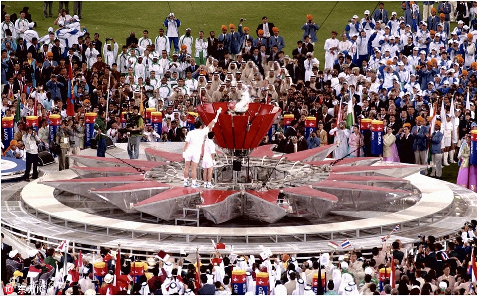 2002年釜山亚运会圣火点燃