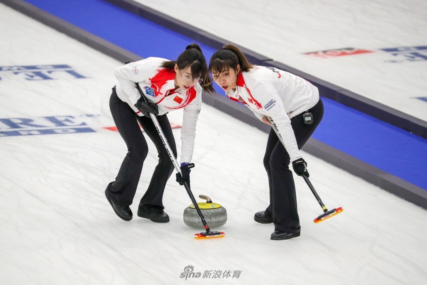 冰壶世锦赛中国女队一日双败落至第四