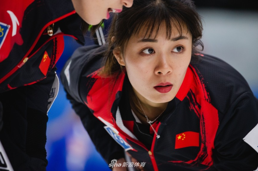 冰壶世锦赛中国女队一日双败落至第四