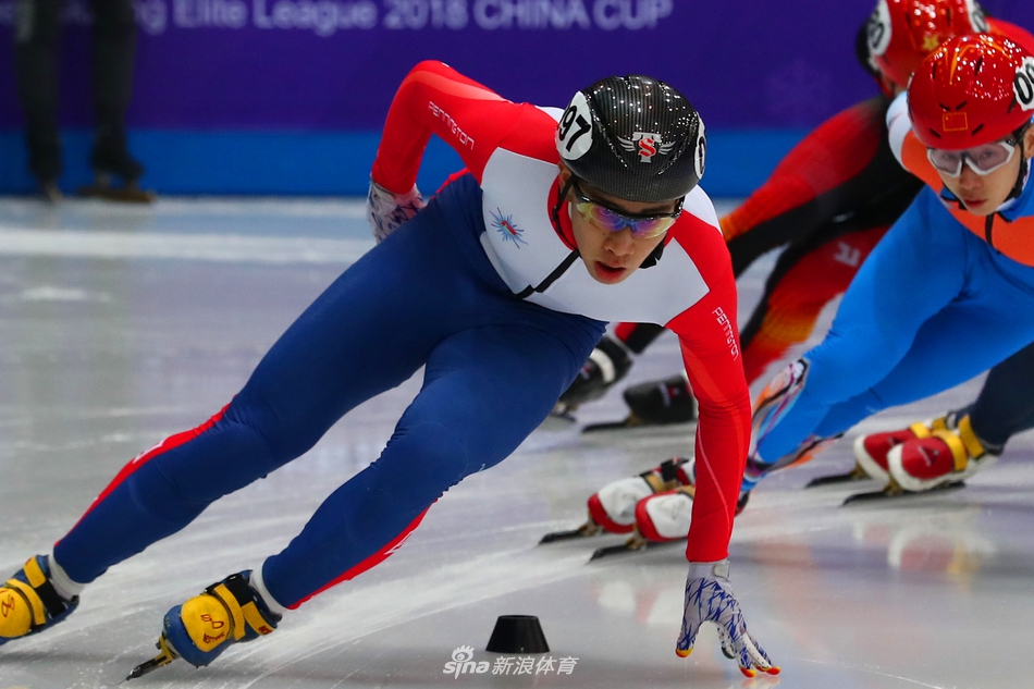 中国杯短道速滑精英赛精彩瞬间
