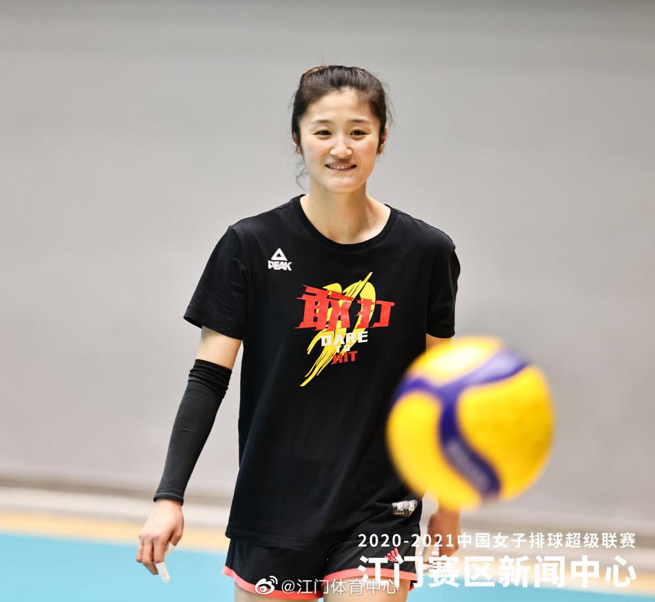 中国女排超级联赛训练日众国手亮相