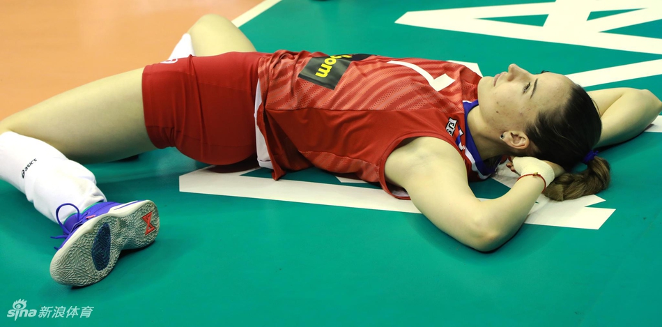 中国女排二队1-3俄罗斯青年军