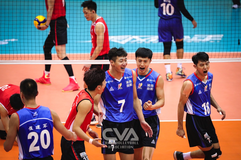 河南男排苦战五局3-2力克江苏