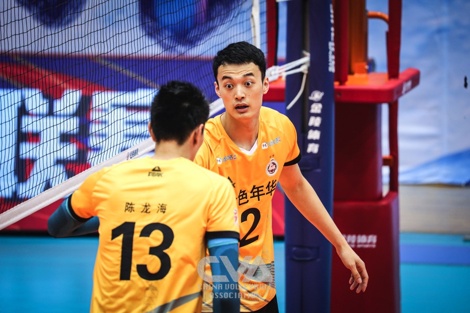 上海男排3-1四川夺复赛开门红