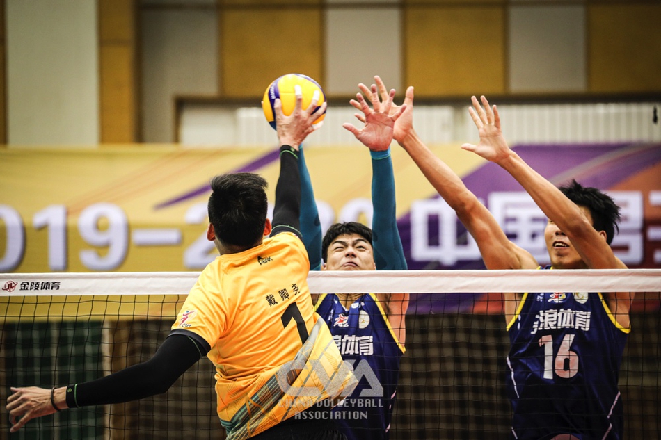 上海男排3-1四川夺复赛开门红