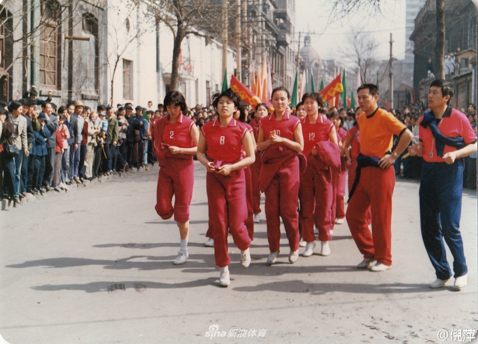 《中国姑娘》倪萍曾和郎平共同训练