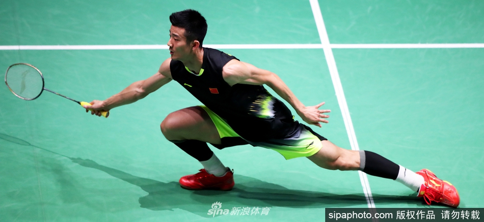 法国羽毛球公开赛谌龙2-0约根森