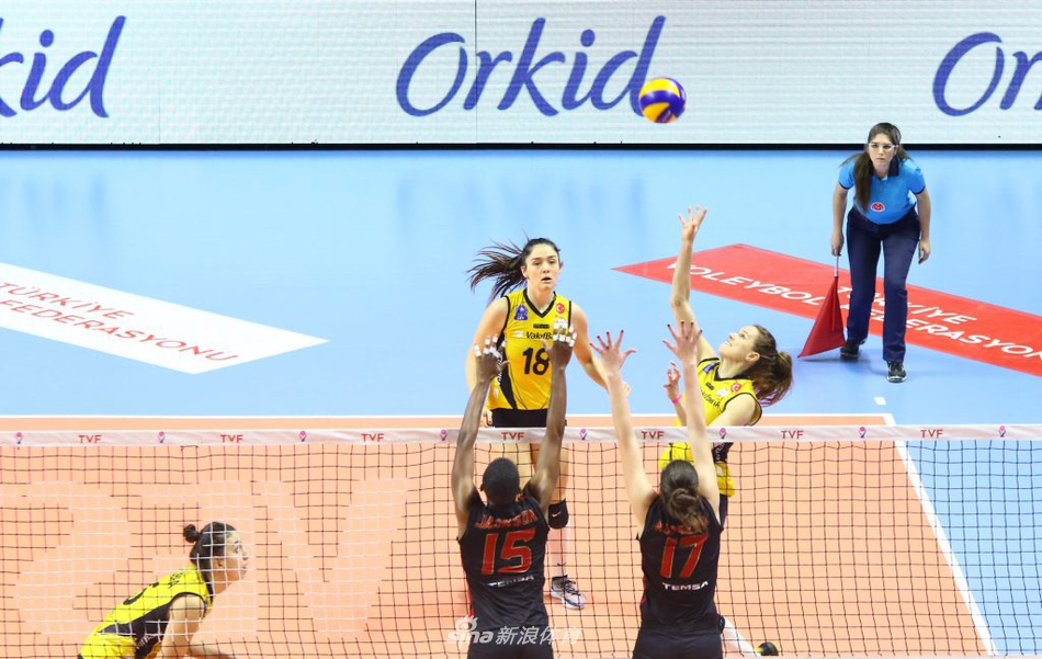 朱婷17分瓦基弗双杀加拉塔萨雷