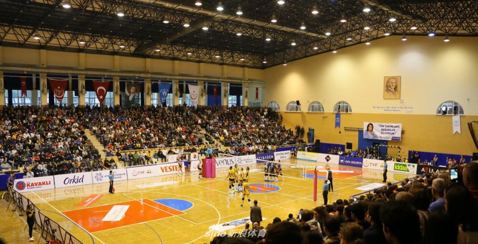 朱婷12分瓦基弗3-0艾登都会