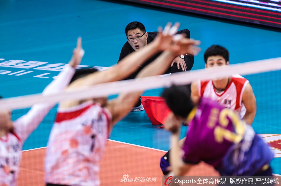 男排八强战上海男排3-1山东男排