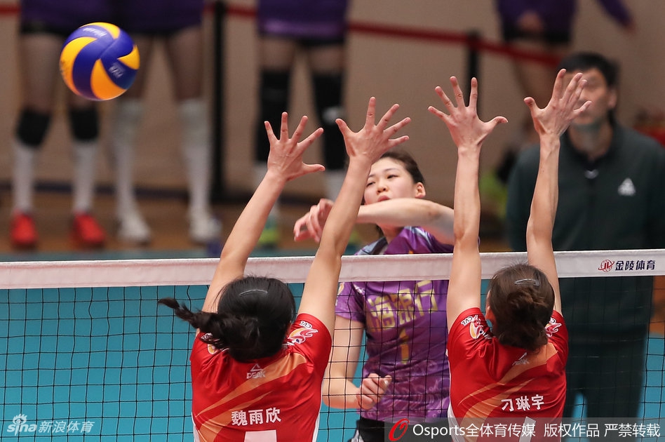 排超8强战天津女排3-1江苏女排
